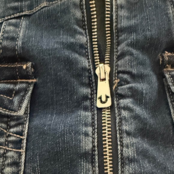 True Religion Y2K Slim Jimmy Dark Blue Jean Jacket frayed collarless neck - Picture 9 of 16